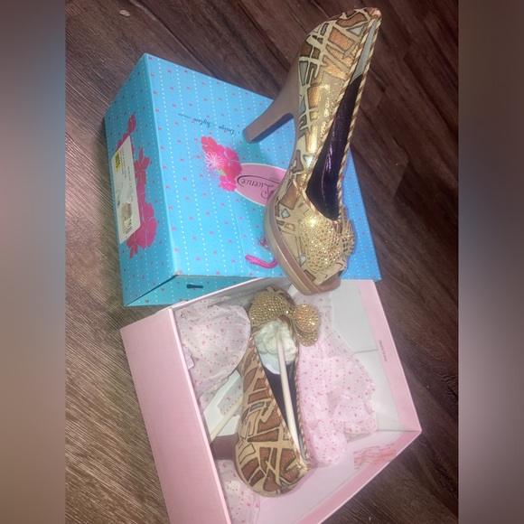 Pumps - Picture 4 of 5